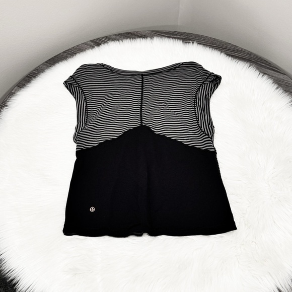 Lululemon Get Sweat Tee - Picture 4 of 4